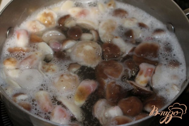 Маслята маринованные Маслята маринованные