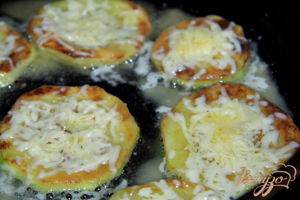 Жареные кабачки с сыром Жареные кабачки с сыром