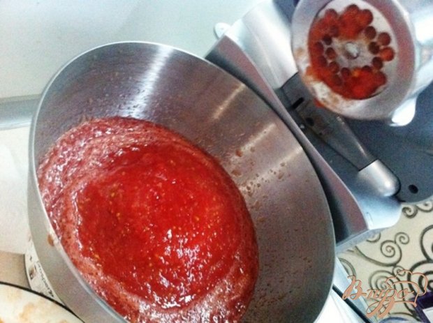 Аджика острая с помидорами Аджика острая с помидорами