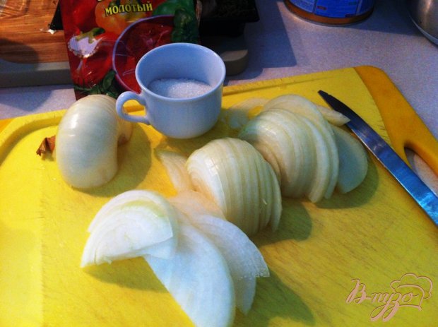 Маринованная сельдь с луком Маринованная сельдь с луком