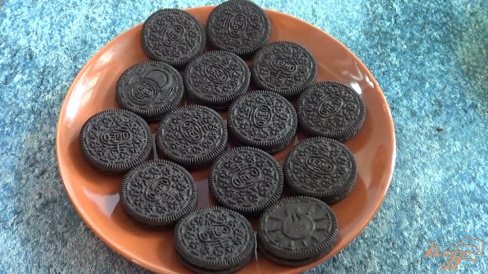 Шоколадные квадратики с печеньем Oreo Шоколадные квадратики с печеньем Oreo