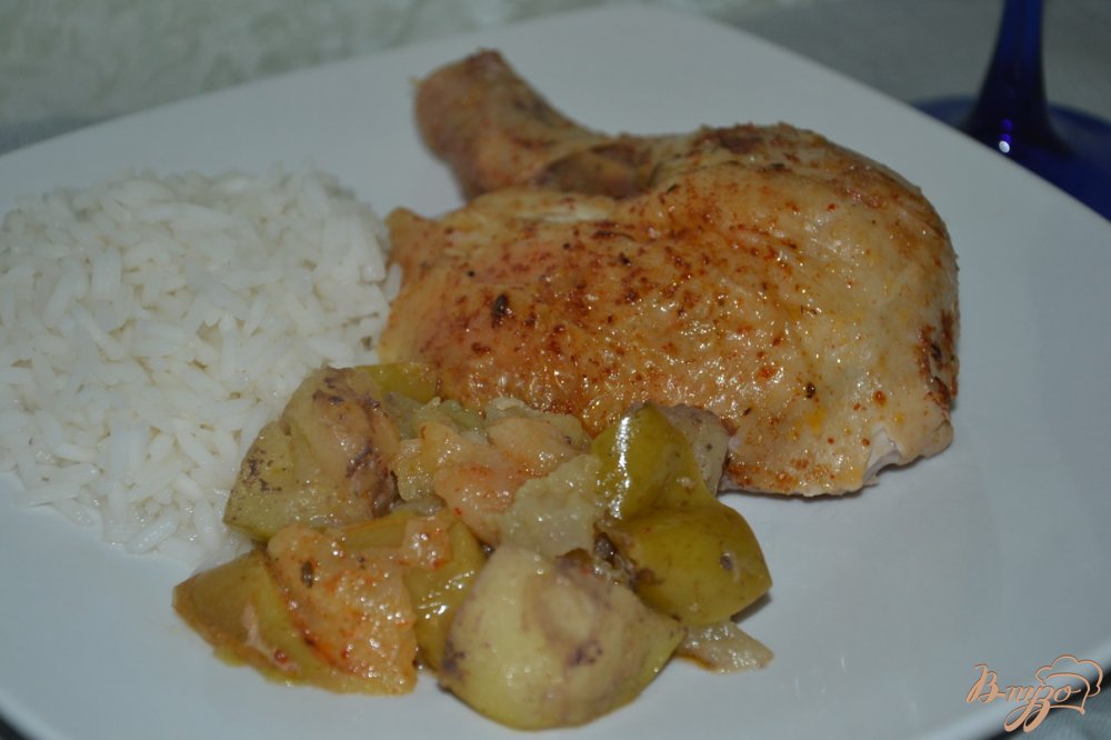 Курица запеченная с яблоками в рукаве Курица запеченная с яблоками в рукаве
