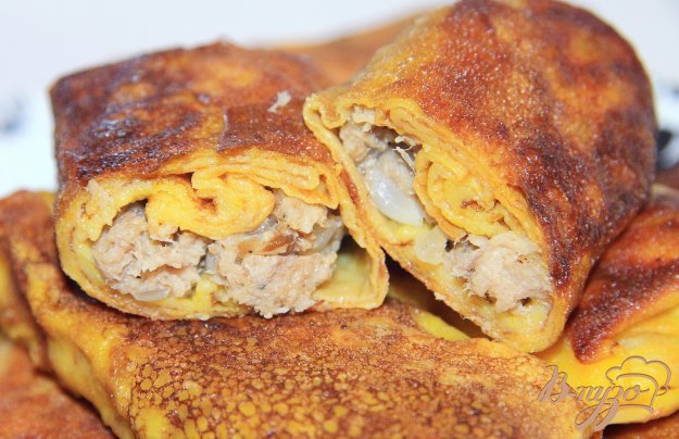 фото рецепта: Тыквенные блинчики с мясной начинкой