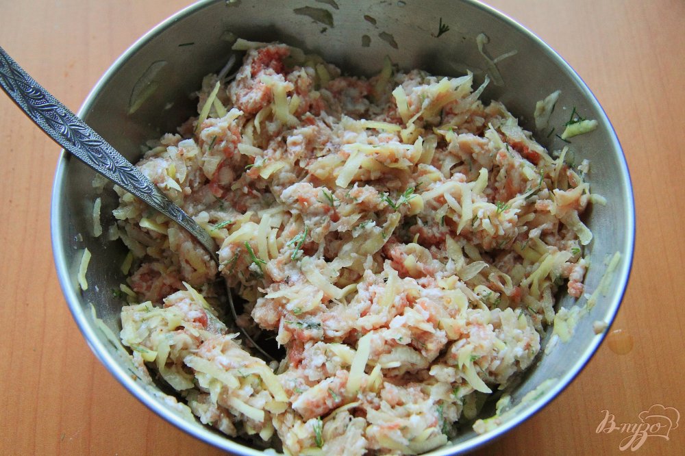 Фото приготовление рецепта: Ханум с мясным фаршем и картофелем шаг №8