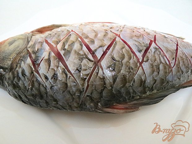 Карась с чесноком, жареный Карась с чесноком, жареный