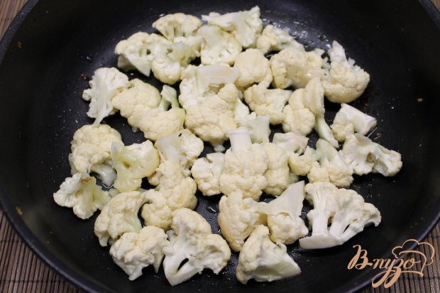 Салат из цветной капусты с яйцом и рукколой Салат из цветной капусты с яйцом и рукколой