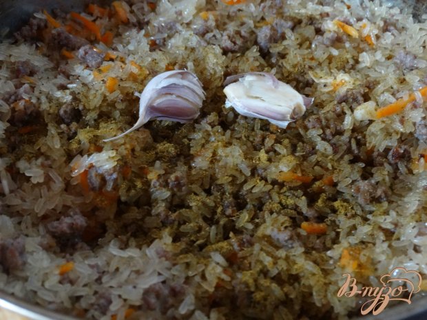 Рассыпчатый плов с фаршем Рассыпчатый плов с фаршем