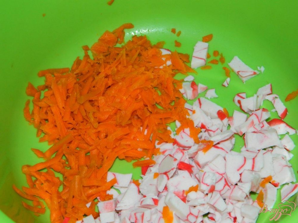 Салат из кукурузы и мяса краба Салат из кукурузы и мяса краба