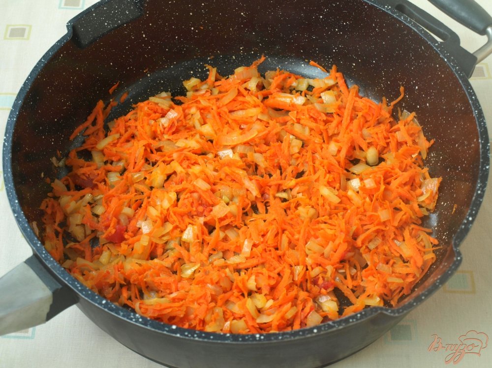 Фото приготовление рецепта: Мясной суп с пшеном и кукурузой шаг №3