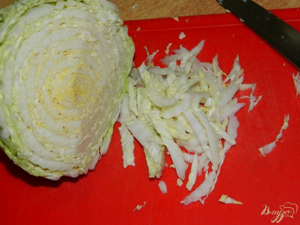 Салат из пекинской капусты с перцем и кукурузой Салат из пекинской капусты с перцем и кукурузой