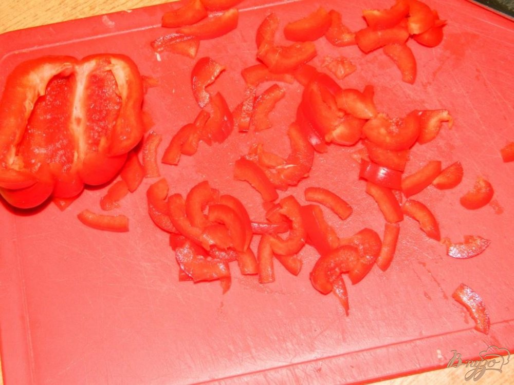 Салат из пекинской капусты с перцем и кукурузой Салат из пекинской капусты с перцем и кукурузой