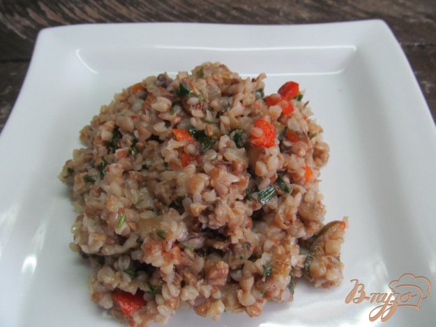 фото рецепта: Гречневая каша с овощами и грибами