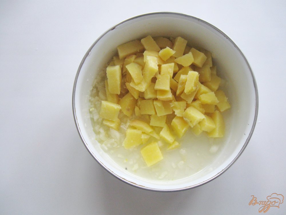 Тёплый картофельный салат с яблоком и огурцом Тёплый картофельный салат с яблоком и огурцом