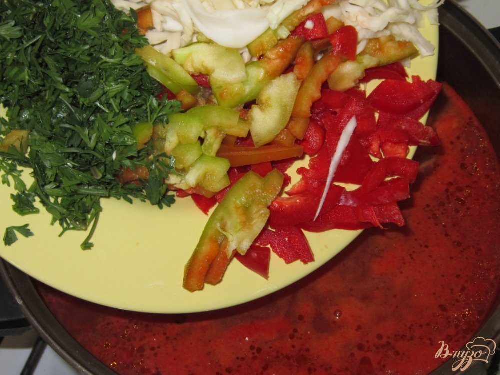 Борщ с чесночной рулькой Борщ с чесночной рулькой