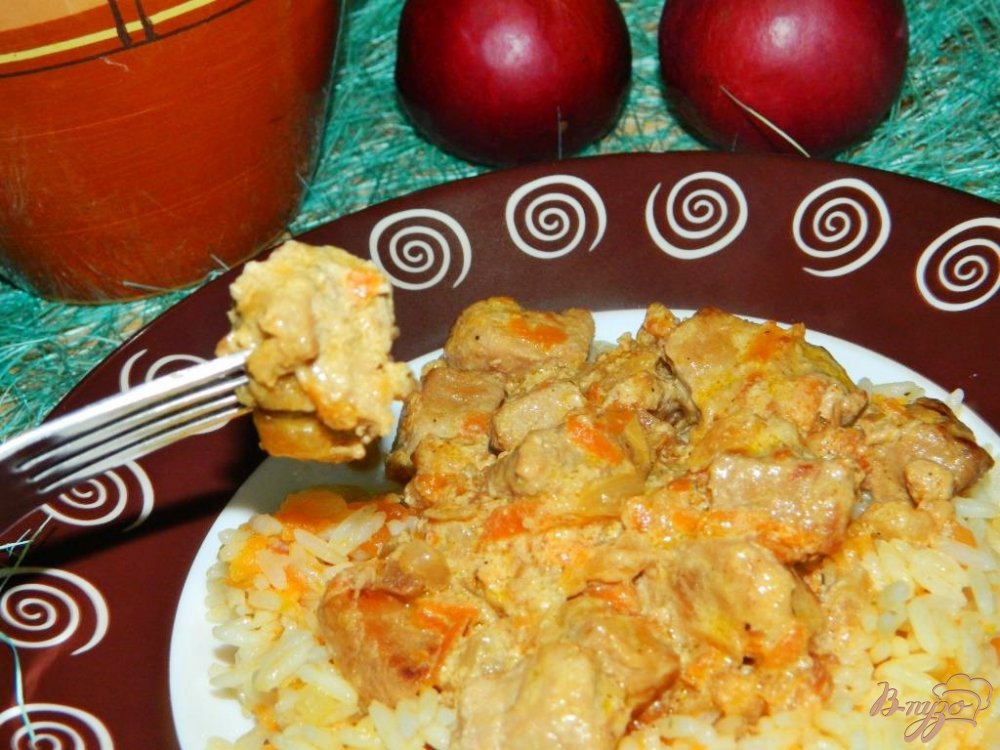 Свинина тушеная с яблоками в сливках Свинина тушеная с яблоками в сливках