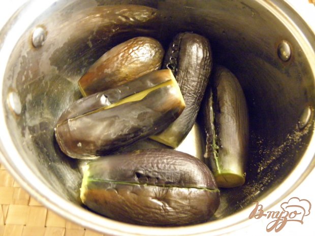 Маринованные синенькие с морковкой Маринованные синенькие с морковкой