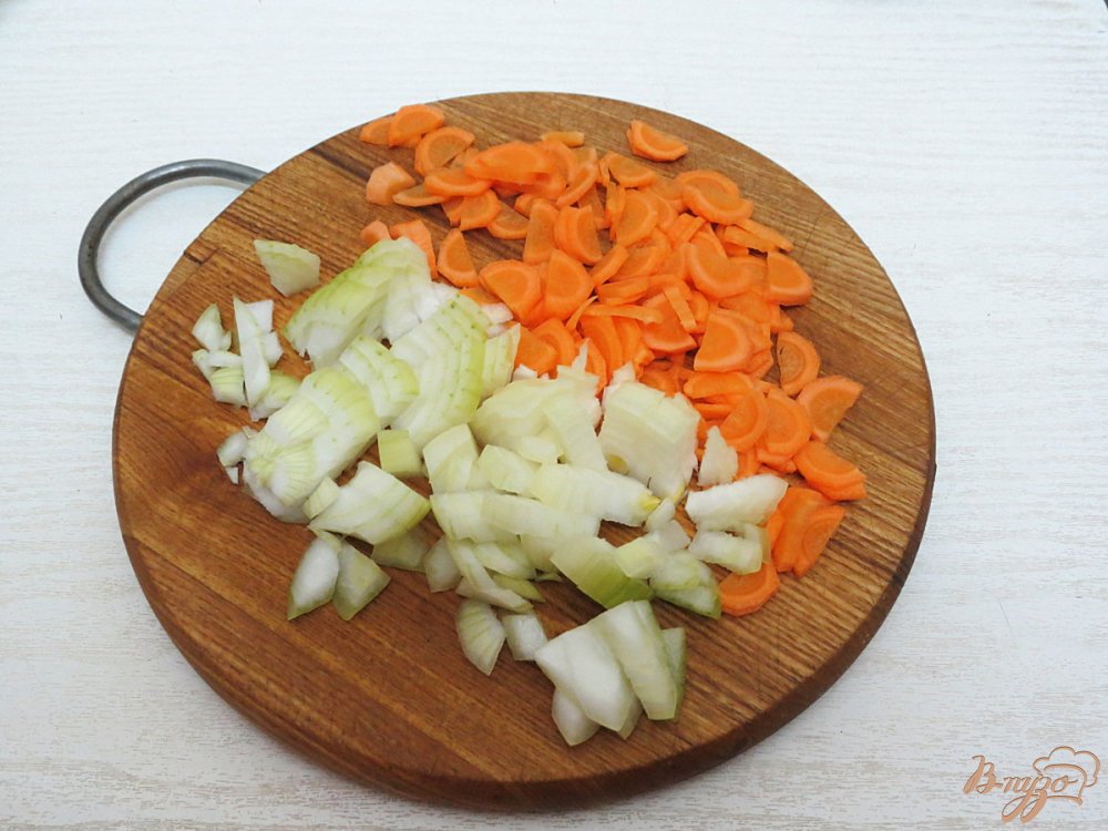 Борщ на мясном бульоне с фасолью, без картофеля Борщ на мясном бульоне с фасолью, без картофеля