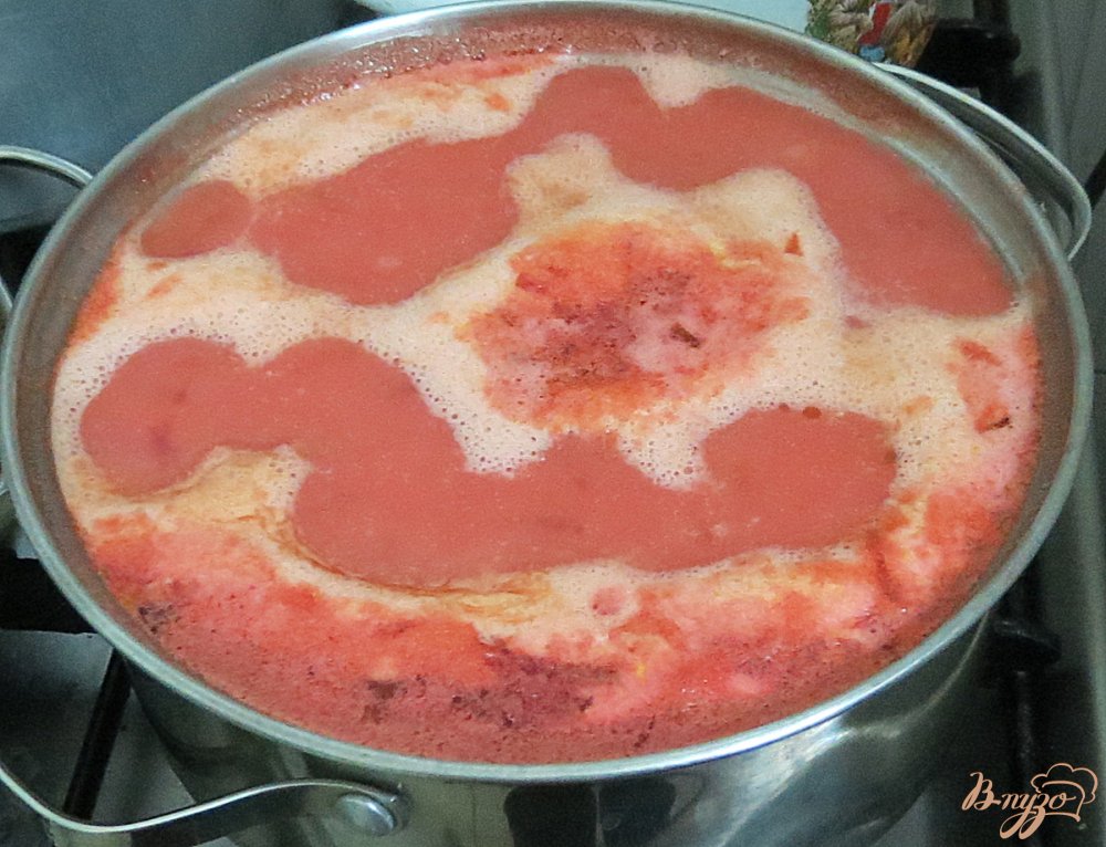 Борщ на мясном бульоне с фасолью, без картофеля Борщ на мясном бульоне с фасолью, без картофеля