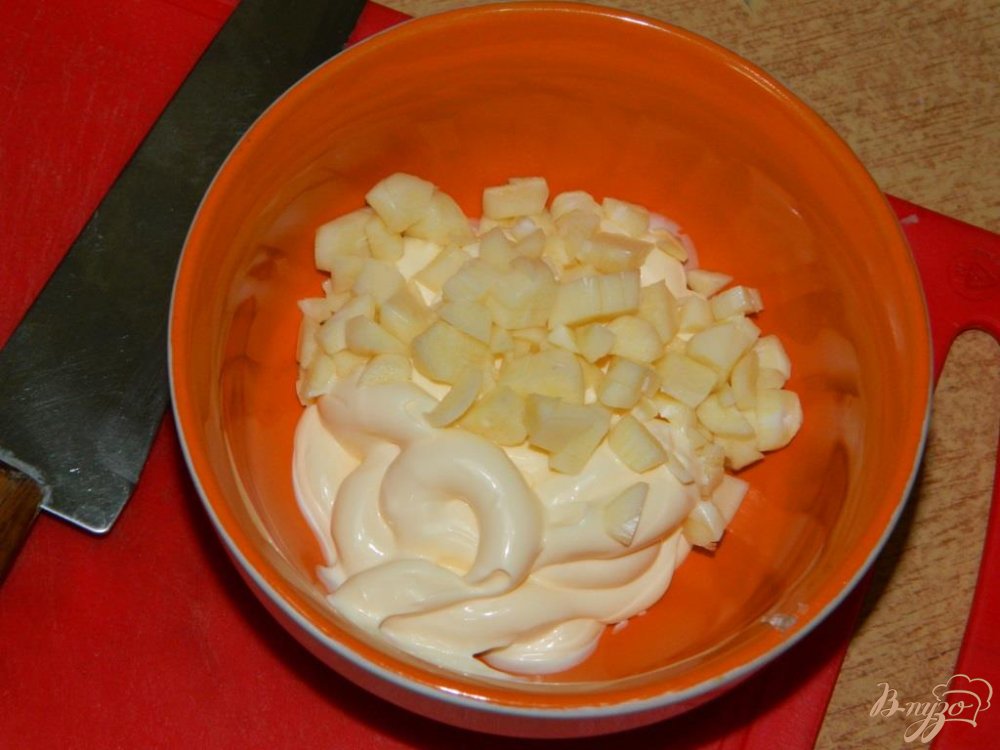 Курица с чесноком запеченная в духовке Курица с чесноком запеченная в духовке