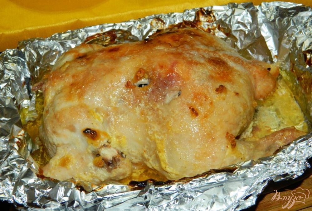 Курица с чесноком запеченная в духовке Курица с чесноком запеченная в духовке
