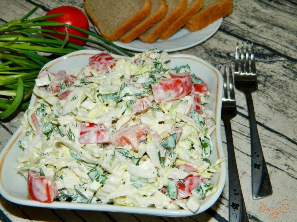 Салат из пекинской капусты с помидорами Салат из пекинской капусты с помидорами