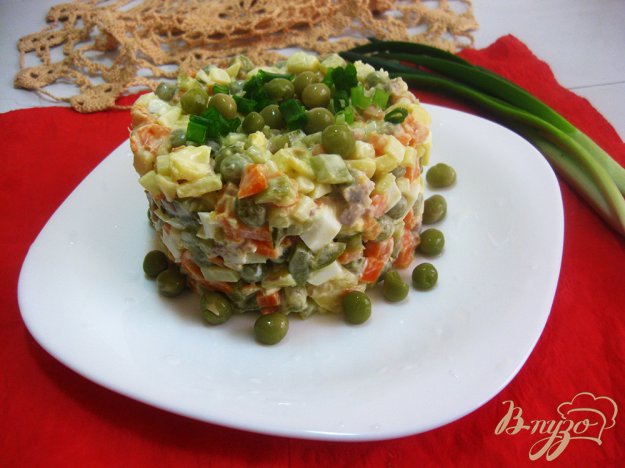 фото рецепта: Оливье c мясом
