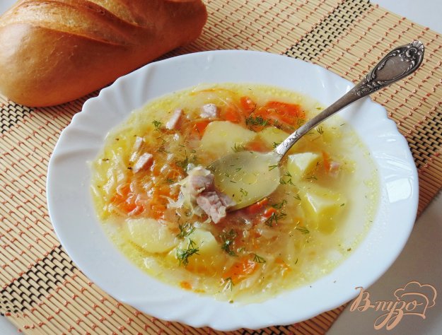 фото рецепта: Щи с квашеной капустой и бужениной