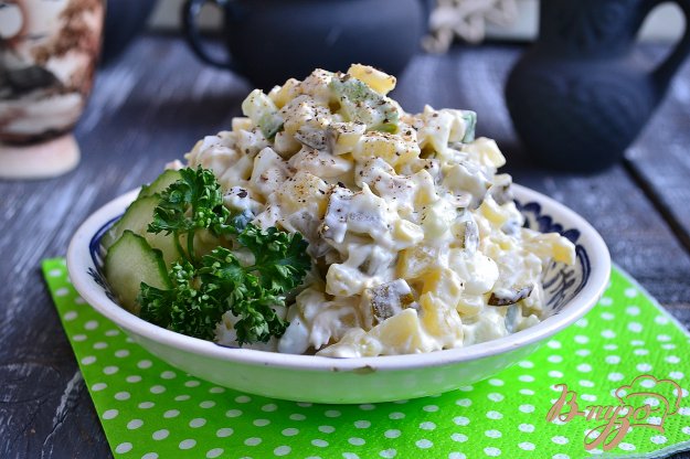 фото рецепта: Салат с курицей и огурцами