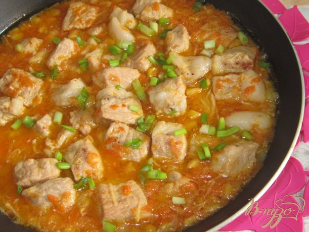 фото рецепта: Свинина тушеная с кукурузой