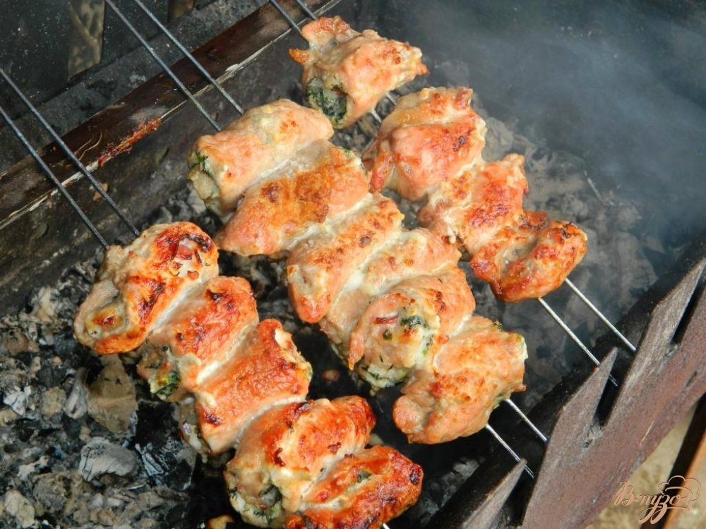 Мясные рулеты на углях Мясные рулеты на углях