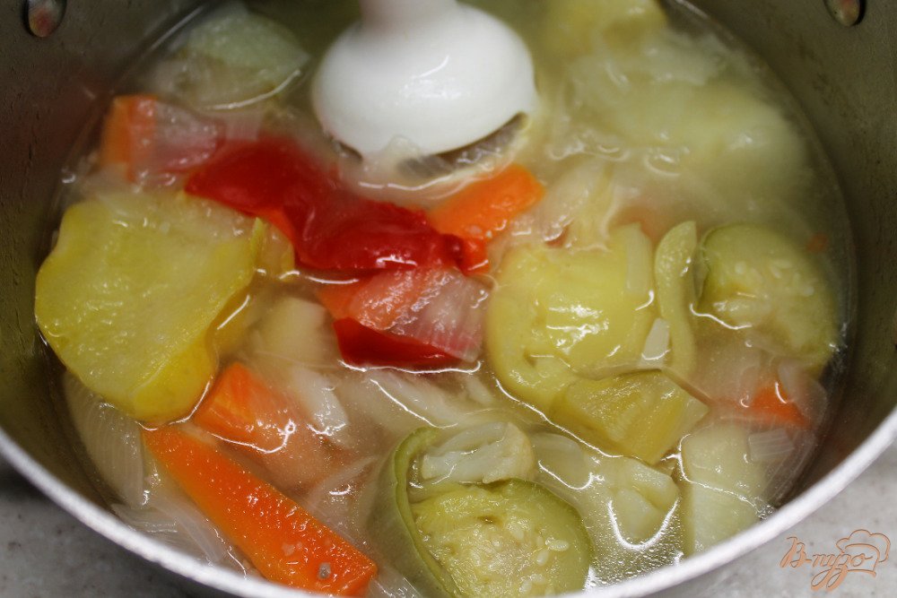 Фото приготовление рецепта: Суп пюре с мясом кролика шаг №5