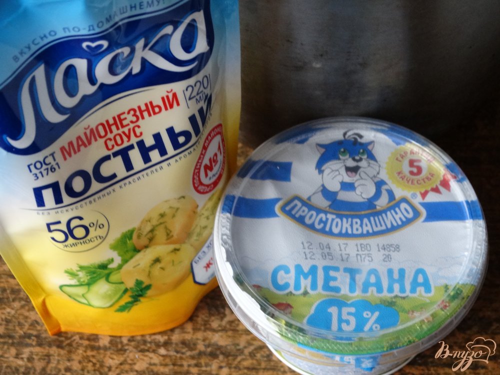 Фото приготовление рецепта: Окрошка с курицей и ветчиной шаг №7