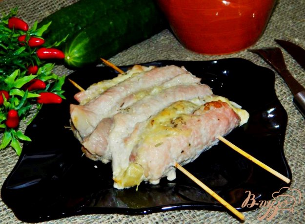 фото рецепта: Мясные рулеты с луком и сыром