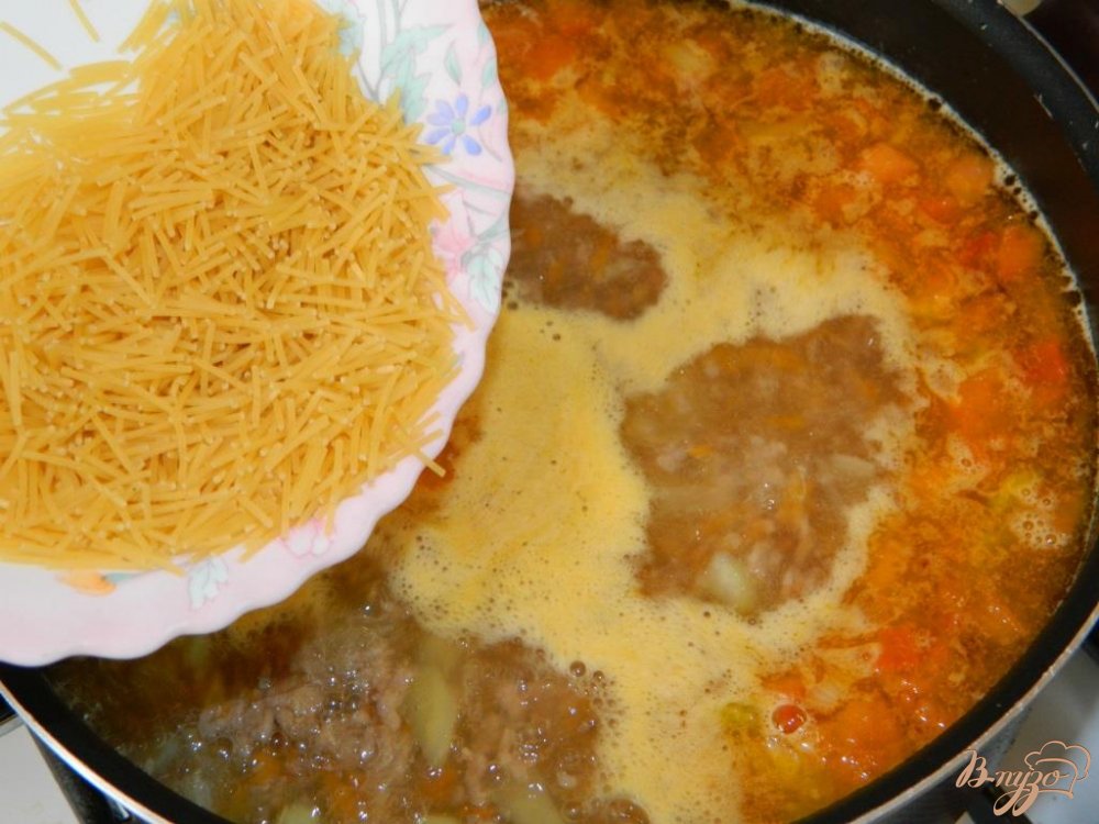 Суп с фаршем и сельдереем Суп с фаршем и сельдереем