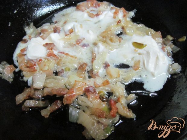 Открытый пирог с беконом и луком Открытый пирог с беконом и луком