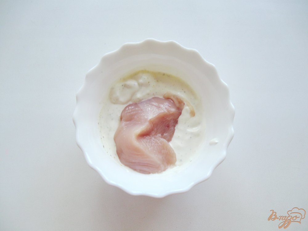 Куриное филе запеченное в сухарях Куриное филе запеченное в сухарях