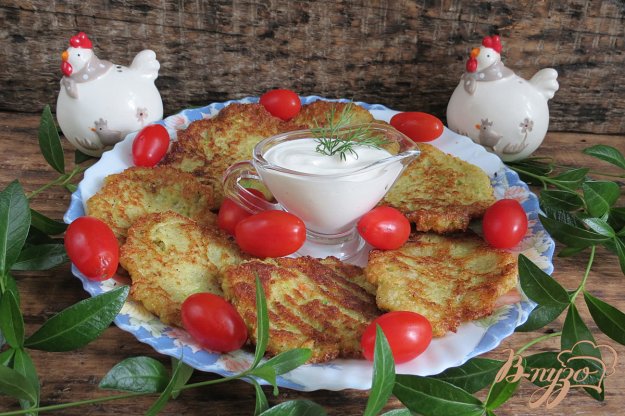 фото рецепта: Оладьи из картофеля и кабачка