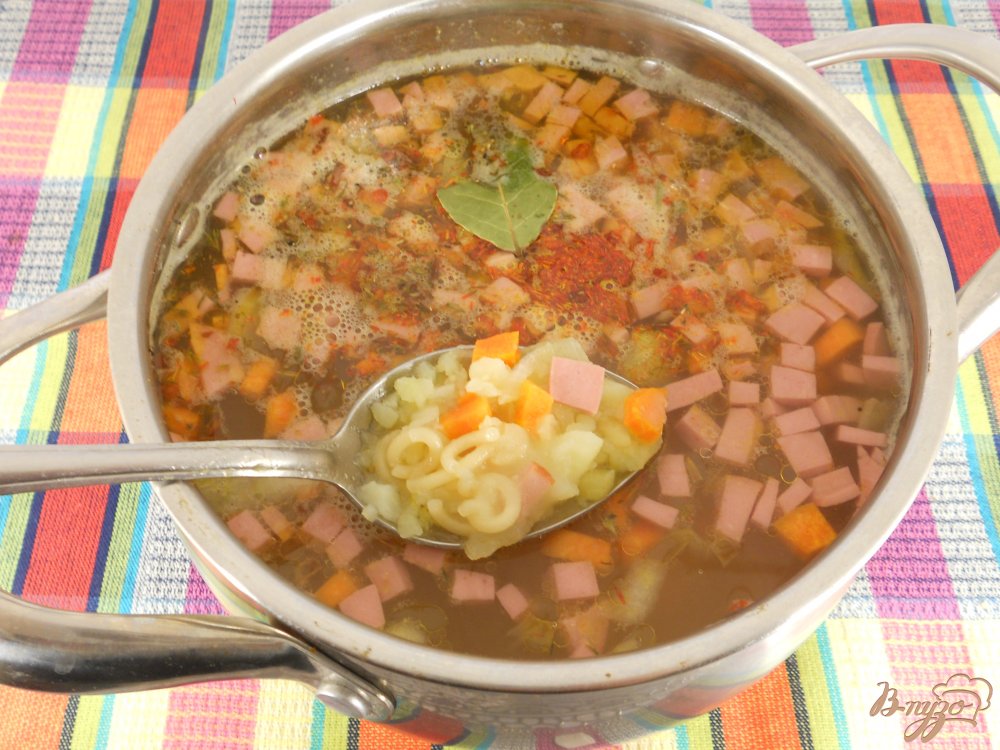 Картофельный суп с колбасой Картофельный суп с колбасой