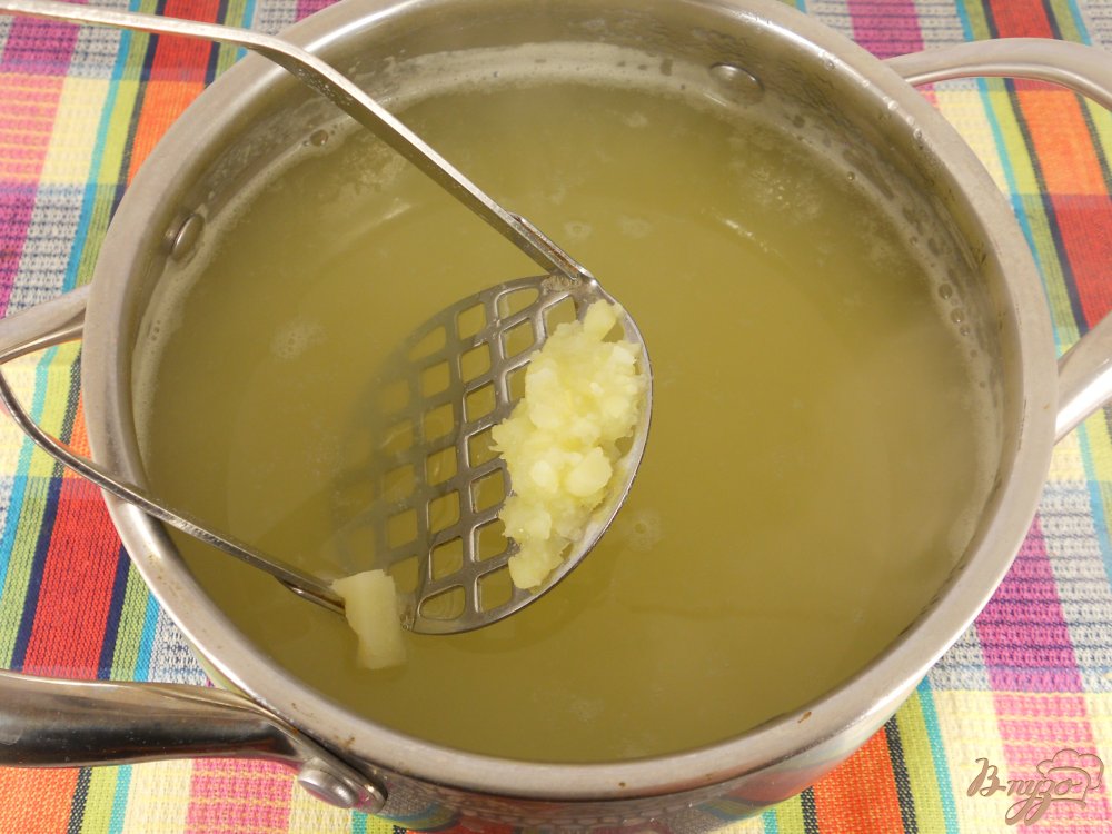 Картофельный суп с колбасой Картофельный суп с колбасой