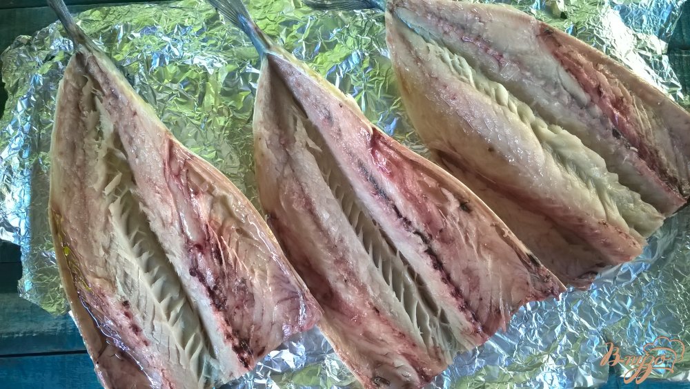 Скумбрия с луком на мангале Скумбрия с луком на мангале