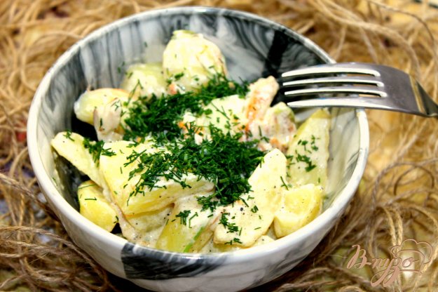 фото рецепта: Молодой картофель с курицей и кабачками