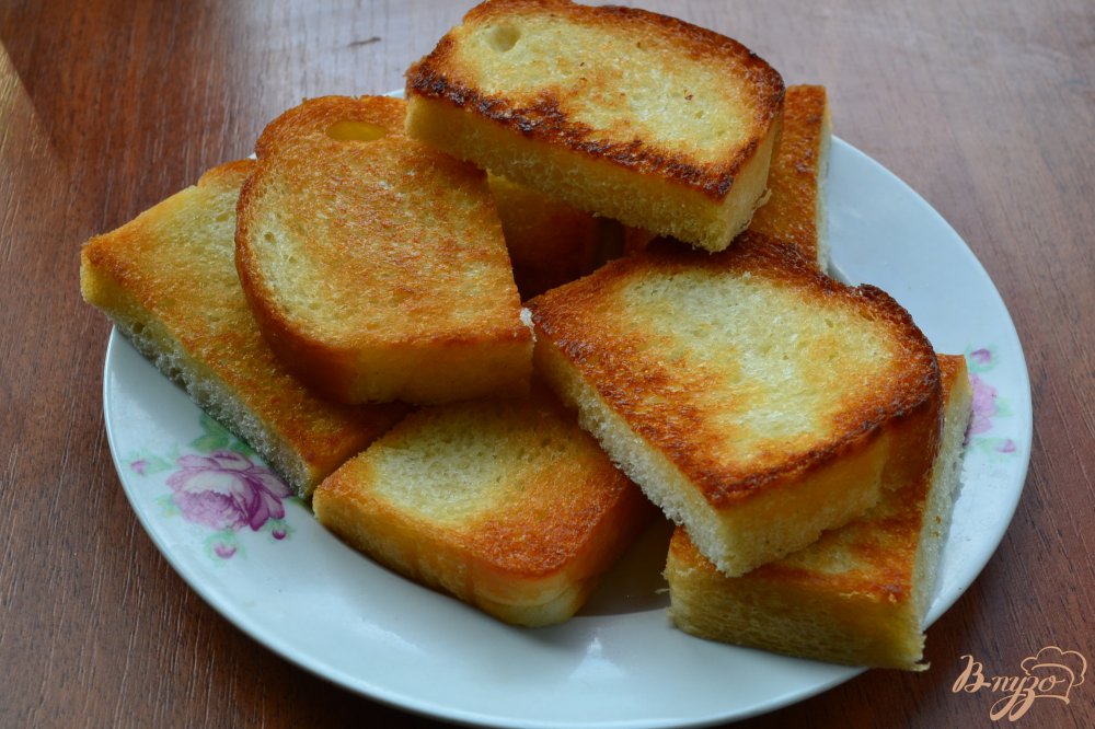 Гренки с сыром и колбасой Гренки с сыром и колбасой