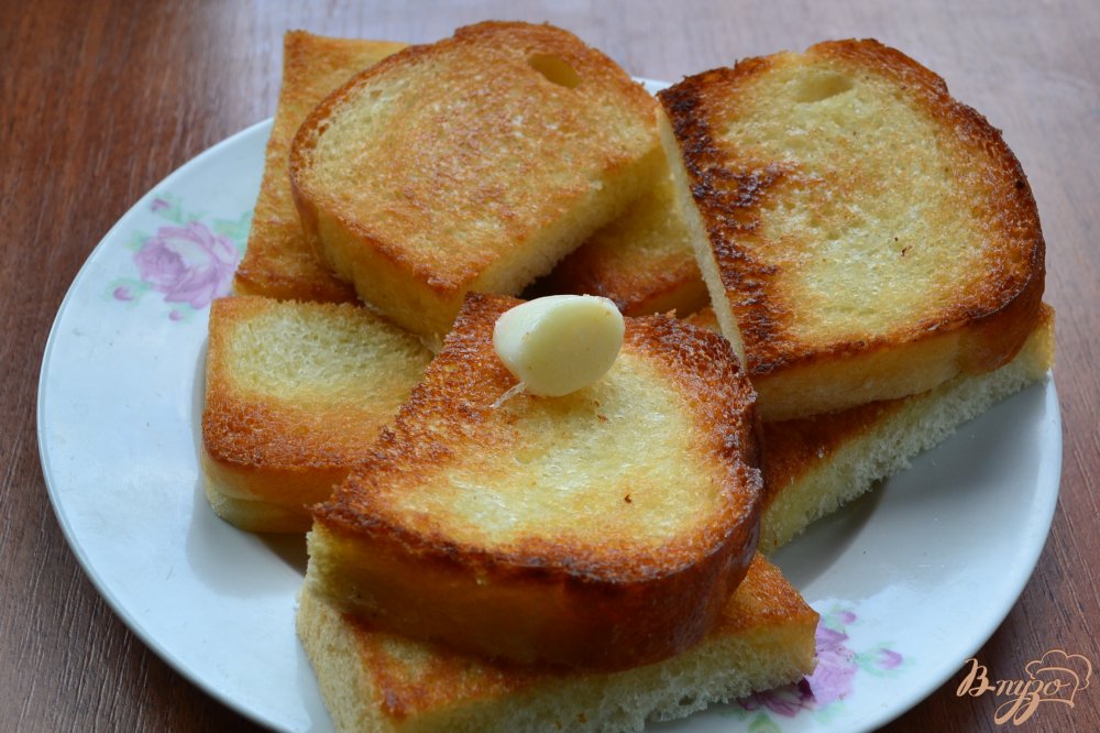 Гренки с сыром и колбасой Гренки с сыром и колбасой