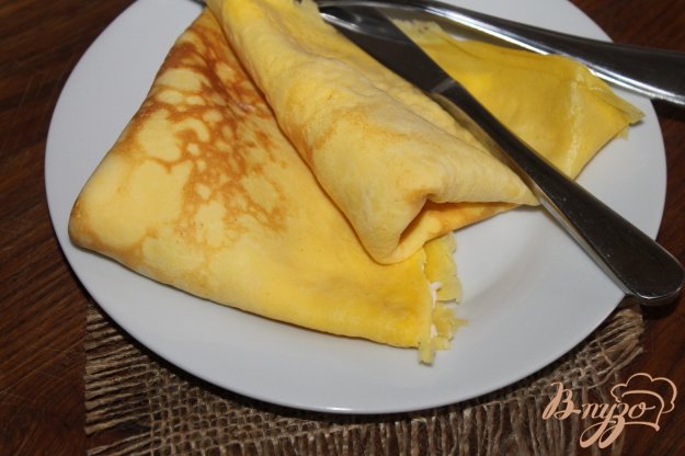 фото рецепта: Блины с беконом и сливочным сыром