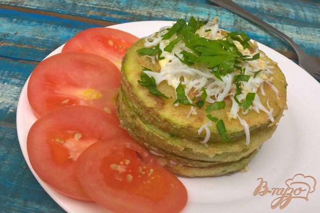 фото рецепта: Кабачки с яйцом и чесноком