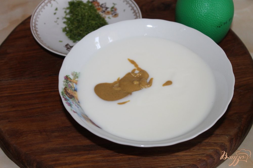 Фото приготовление рецепта: Окрошка с курицей и куриными сердечками на кефире шаг №5