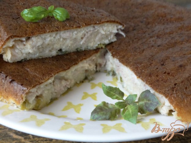 фото рецепта: Пирог с курицей и зеленым луком