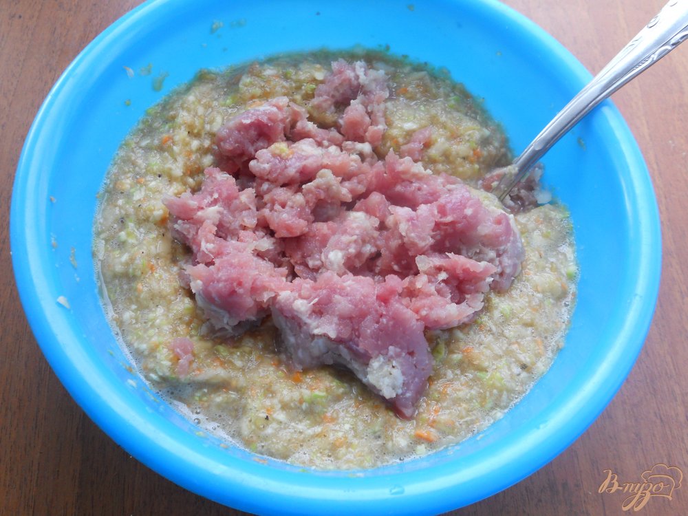 Овощные оладьи с мясным фаршем Овощные оладьи с мясным фаршем