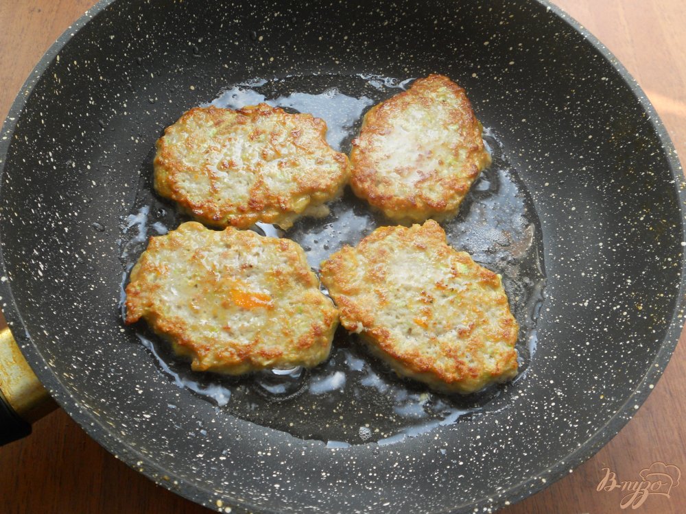 Овощные оладьи с мясным фаршем Овощные оладьи с мясным фаршем