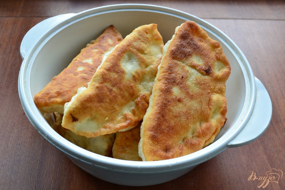 Лепешки на кефире с куриным фаршем Лепешки на кефире с куриным фаршем